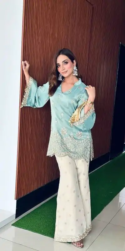 VLM 257 Red Color Glowing Red Color Star Georgette With Embroidery Moti Work Salwar Suit , Wedding, Party, Festive, Events Etc.4-6 Working Days@ 2099/-only | Casual Suits, Jump Suits, Creative suits, Designer Suits, Palazzo Suits, Party Wear Suits, Patiala Suits, Salwar suit, Straight Suits