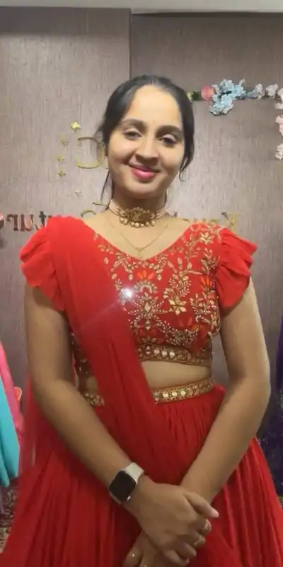 PC 333 Red Color Fox Georgette Embroidery Thread Work With Hand Pasting Mirror Lehenga Choli Wedding, Party, Festive, Events Delivery 4-6 Working Days @2129 | Creative Lehenga, Bollywood Lehenga, Designer Lehenga, Embroidered Lehenga, Lehenga, Party Wear Lehenga