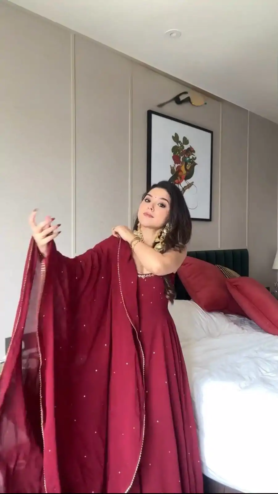 RTC 5839 Maroon Color Foix Georgette Thread With Real Mirror With Diamond Salwar Suit , Wedding, Party, Festive, Events Etc.4-6 Working Days@ 1949/-only | Casual Suits, Jump Suits, Creative suits, Designer Suits, Palazzo Suits, Party Wear Suits, Patiala Suits, Salwar suit, Straight Suits