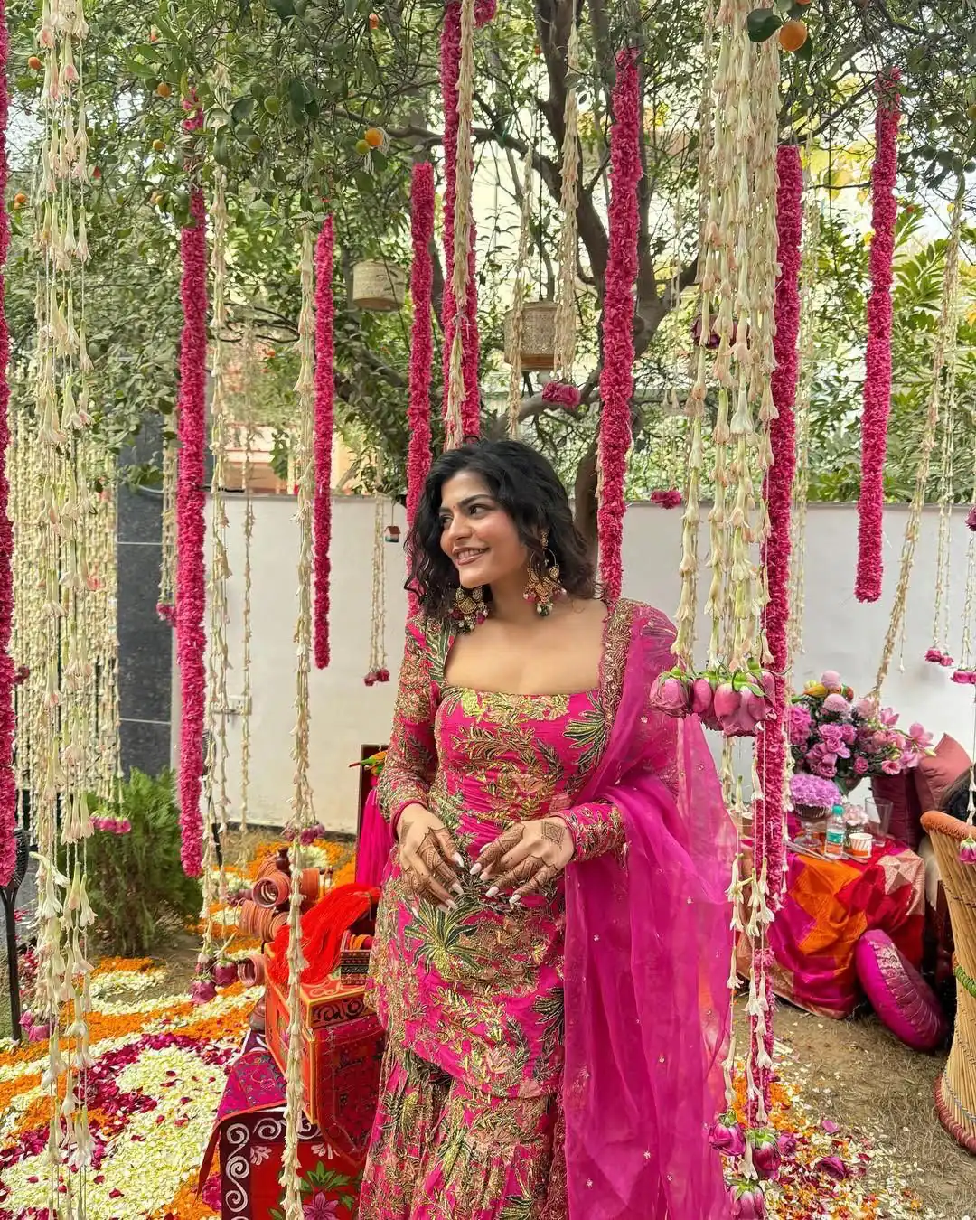 BD 1731 Pink Silk- Faux Georgette Digital Print Salwar Suit Casual, Wedding, Party, Festive, Events Etc.4-6 Working Days@ 1999/-only | Casual Suits, Jump Suits, Creative suits, Designer Suits, Palazzo Suits, Party Wear Suits, Patiala Suits, Salwar suit, Straight Suits