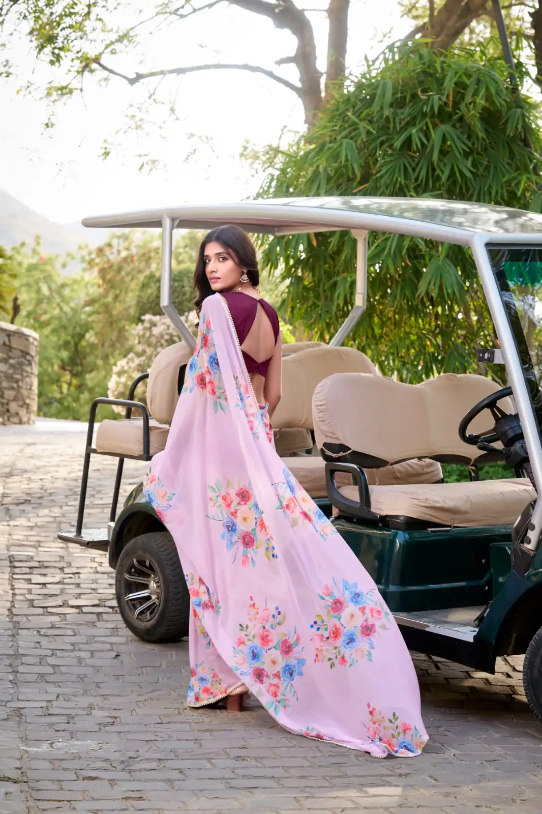 YNF 7041 Light Pink Color Weightless Marble Floral Printed Saree Casual, Wedding, Festive, Events . Expected Delivery  4-6 Working Days @1549/- only                                                                                                                                           | Embroidered Sarees, Bollywood Sarees, Creative Sarees, Designer Sarees, Ethnic Saree, Modern Digital sarees, Party Wear Sarees, Sarees