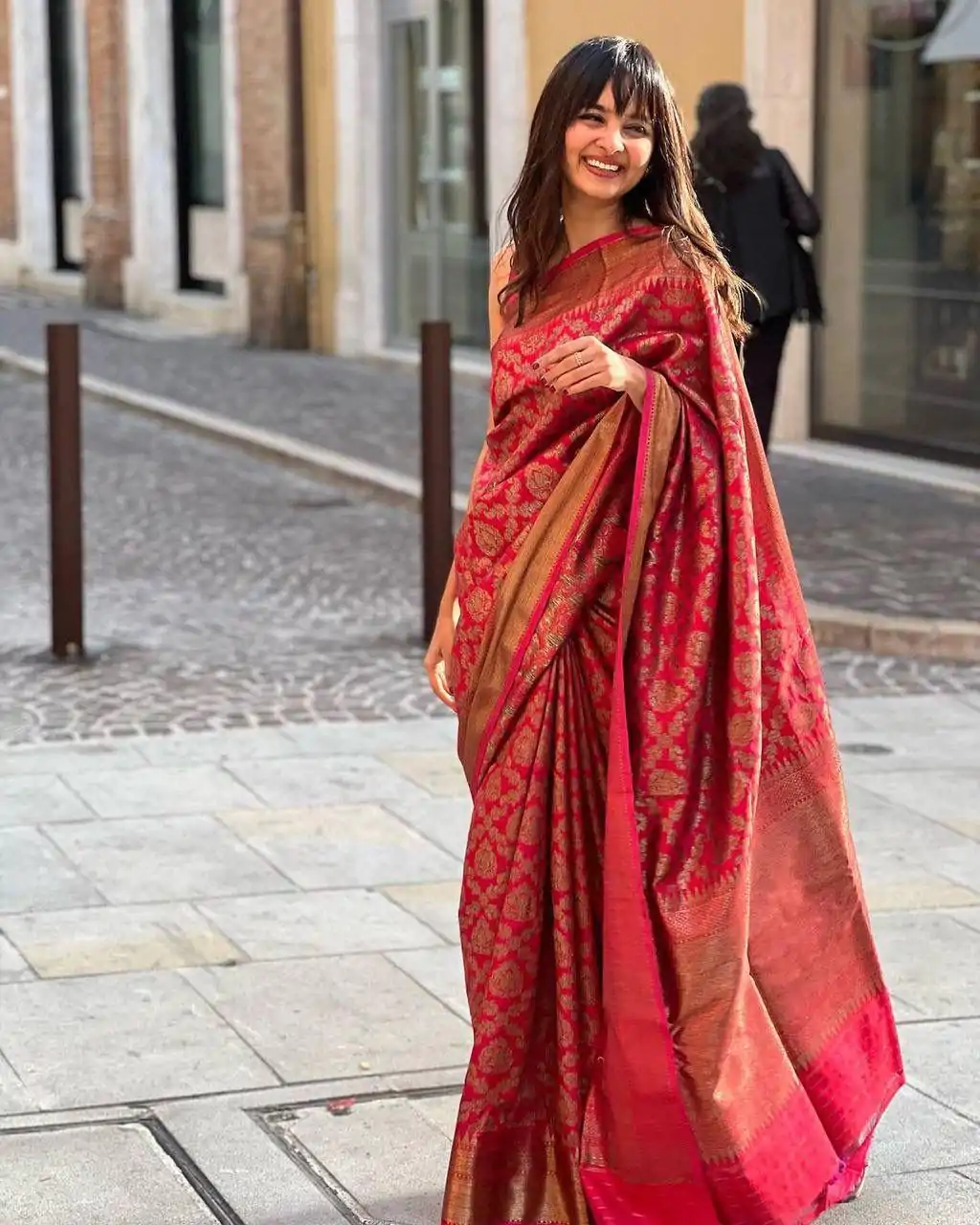 KP 4093 Red Color Soft Litchi Silk Jacquard Work Saree Casual, Wedding, Festive, Events . Expected Delivery  4-6 Working Days @1399/- only                                                                                                                                             | Embroidered Sarees, Bollywood Sarees, Creative Sarees, Designer Sarees, Ethnic Saree, Modern Digital sarees, Party Wear Sarees, Sarees