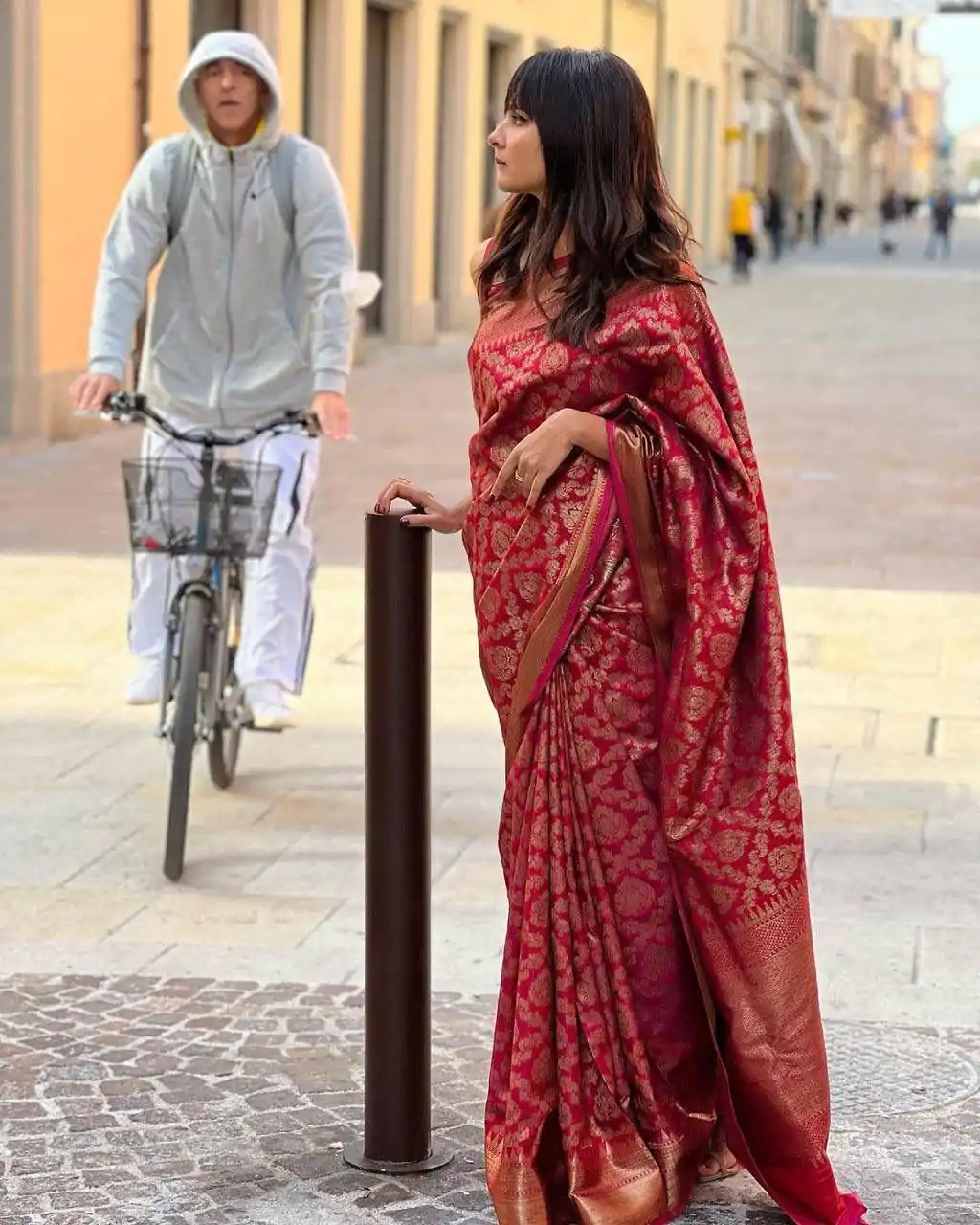 KP 4093 Red Color Soft Litchi Silk Jacquard Work Saree Casual, Wedding, Festive, Events . Expected Delivery  4-6 Working Days @1399/- only                                                                                                                                             | Embroidered Sarees, Bollywood Sarees, Creative Sarees, Designer Sarees, Ethnic Saree, Modern Digital sarees, Party Wear Sarees, Sarees