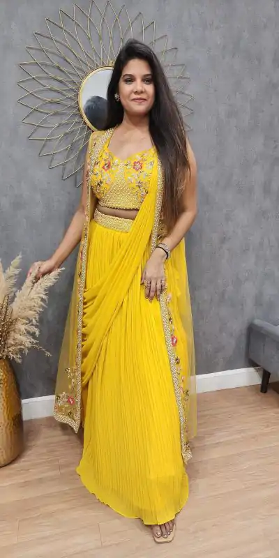 LG 1929 Yellow Color Georgette With Embroidery Lehenga Choli Wedding, Party, Festival, Events Etc. Delivery 4-6 Working Days @1999/- | Creative Lehenga, Bollywood Lehenga, Designer Lehenga, Embroidered Lehenga, Lehenga, Party Wear Lehenga