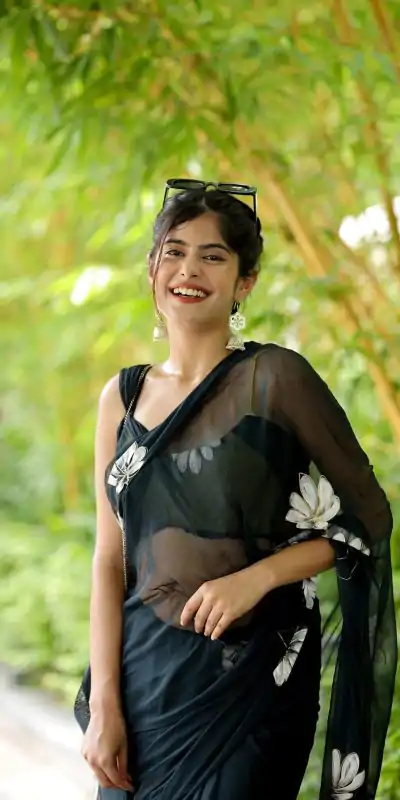 SC 411 Black Color Soft Georgette Silk All Over Saree Casual, Wedding, Festive, Events . Expected Delivery  4-6 Working Days @1599/- only                                                                                                                                           | Embroidered Sarees, Bollywood Sarees, Creative Sarees, Designer Sarees, Ethnic Saree, Modern Digital sarees, Party Wear Sarees, Sarees