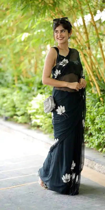 SC 411 Black Color Soft Georgette Silk All Over Saree Casual, Wedding, Festive, Events . Expected Delivery  4-6 Working Days @1599/- only                                                                                                                                           | Embroidered Sarees, Bollywood Sarees, Creative Sarees, Designer Sarees, Ethnic Saree, Modern Digital sarees, Party Wear Sarees, Sarees