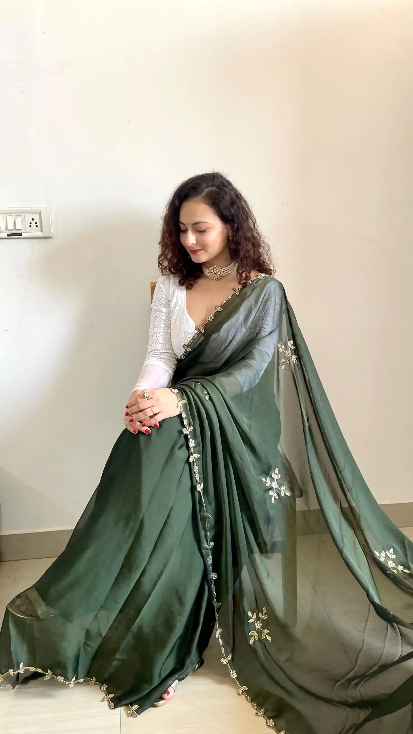  AC Resham Green Color Rangoli Silk Handwork Cutwork Pearl Saree Casual, Wedding, Festive, Events . Expected Delivery  4-6 Working Days @1999/- only                                                                                                                                             | Embroidered Sarees, Bollywood Sarees, Creative Sarees, Designer Sarees, Ethnic Saree, Modern Digital sarees, Party Wear Sarees, Sarees