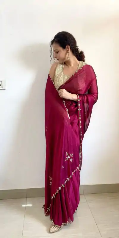  AC Resham Rani Pink Color Rangoli Silk Handwork Cutwork Pearl Saree Casual, Wedding, Festive, Events . Expected Delivery  4-6 Working Days @1999/- only                                                                                                                                             | Embroidered Sarees, Bollywood Sarees, Creative Sarees, Designer Sarees, Ethnic Saree, Modern Digital sarees, Party Wear Sarees, Sarees