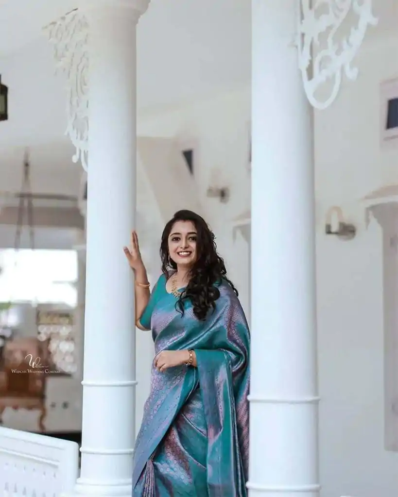 KP 5016 Blue Color Soft Litchi Silk jacquard Work On All Over Saree Casual, Wedding, Festive, Events . Expected Delivery  4-6 Working Days @1399/- only                                                                                                                                             | Embroidered Sarees, Bollywood Sarees, Creative Sarees, Designer Sarees, Ethnic Saree, Modern Digital sarees, Party Wear Sarees, Sarees