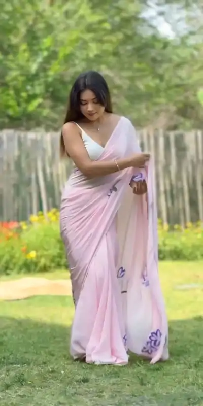 SC 408 Pink Color Pure Soft Georgette Silk Pari Work Saree Casual, Wedding, Festive, Events . Expected Delivery  4-6 Working Days @1599/- only                                                                                                                                           | Embroidered Sarees, Bollywood Sarees, Creative Sarees, Designer Sarees, Ethnic Saree, Modern Digital sarees, Party Wear Sarees, Sarees