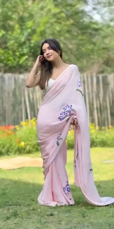 SC 408 Pink Color Pure Soft Georgette Silk Pari Work Saree Casual, Wedding, Festive, Events . Expected Delivery  4-6 Working Days @1599/- only                                                                                                                                           | Embroidered Sarees, Bollywood Sarees, Creative Sarees, Designer Sarees, Ethnic Saree, Modern Digital sarees, Party Wear Sarees, Sarees