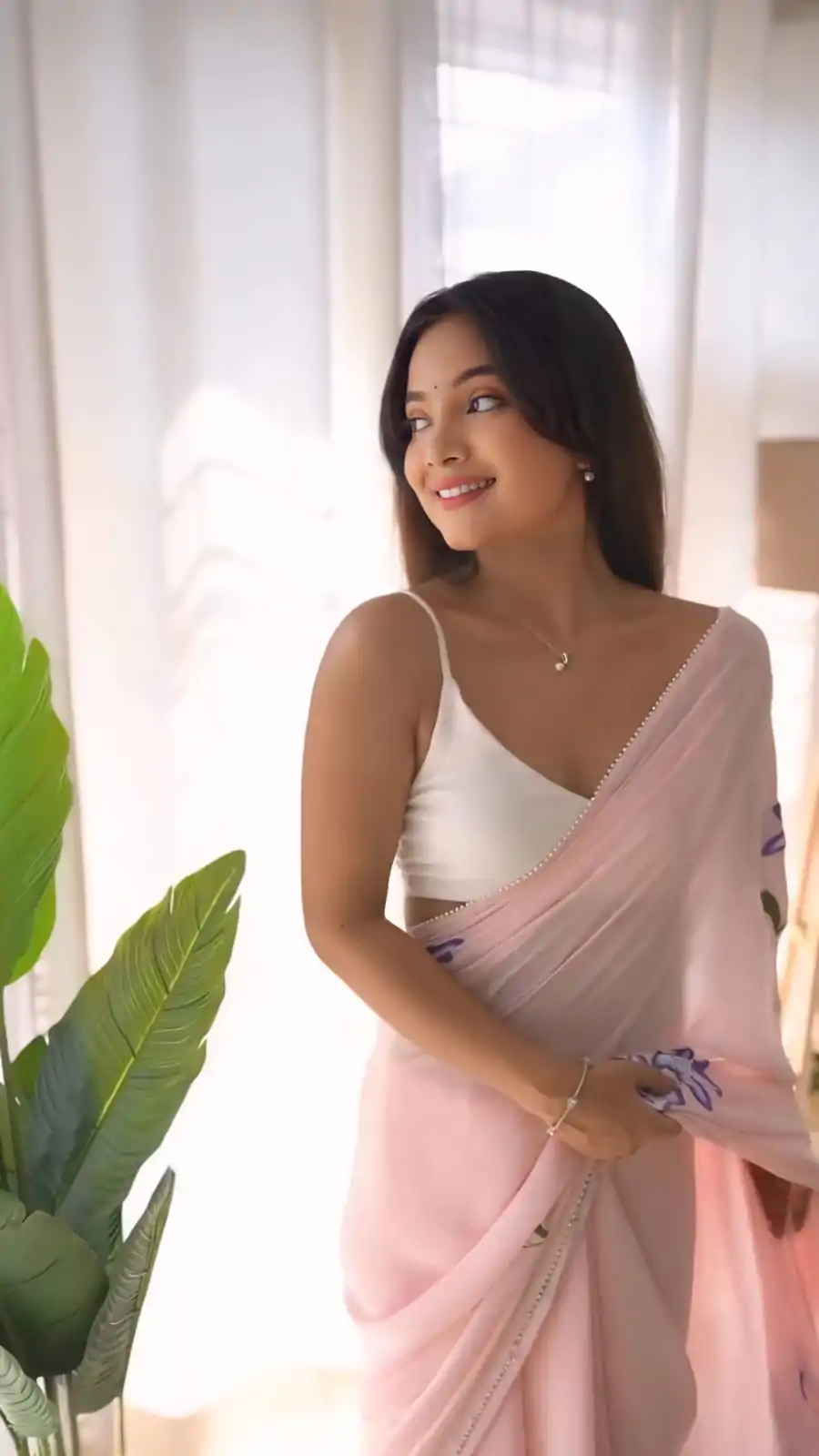 SC 408 Pink Color Pure Soft Georgette Silk Pari Work Saree Casual, Wedding, Festive, Events . Expected Delivery  4-6 Working Days @1599/- only                                                                                                                                           | Embroidered Sarees, Bollywood Sarees, Creative Sarees, Designer Sarees, Ethnic Saree, Modern Digital sarees, Party Wear Sarees, Sarees