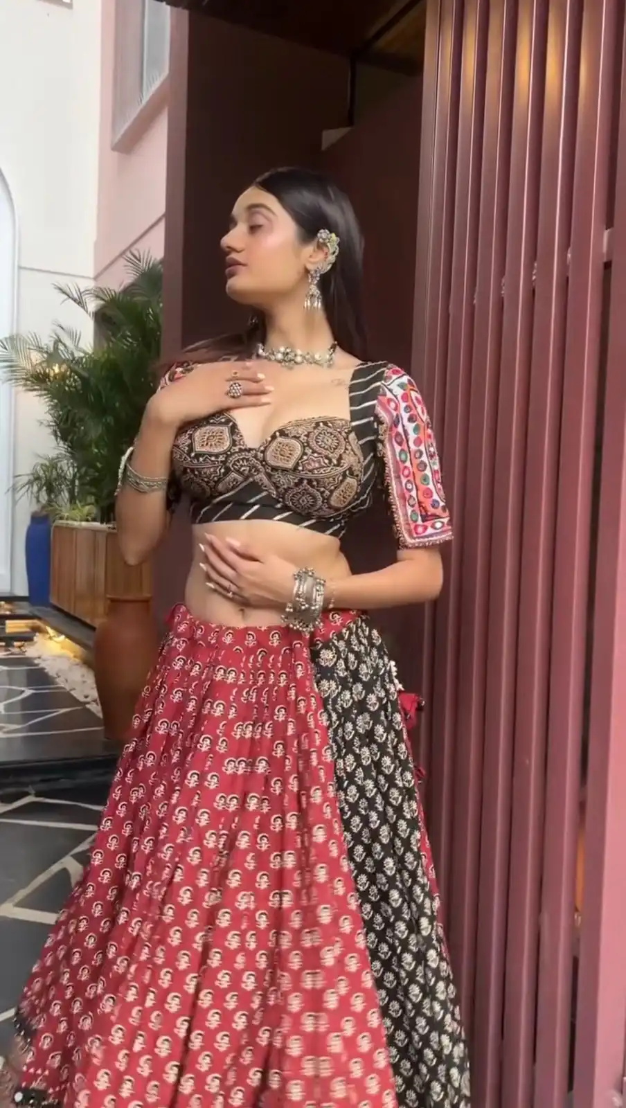 LG 642 Red Color Printed Rayon Real Mirror Work Lehenga Choli Wedding, Party, Festive, Events Etc. Delivery 4-6 Working Days Rs 2049 | Creative Lehenga, Bollywood Lehenga, Designer Lehenga, Embroidered Lehenga, Lehenga, Party Wear Lehenga