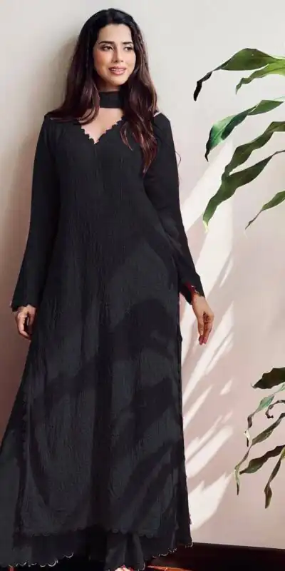 BE 170 Black Color Georgette Thread Embroidery Salwar Suit Wedding, Party, Festive events, etc.  Expected Delivery  4-6 Working Days @1999/- | Casual Suits, Creative suits, Party Wear Suits, Patiala Suits, Salwar suit