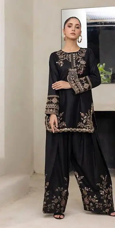 DC 107 Black Havy Natural Crep Salwar Suit Perfect for Wedding, Party, Cultural Events, Family Gatherings, Ethnic Day – . Affordable Price ₹1849. Deli | Casual Suits, Jump Suits, Creative suits, Designer Suits, Palazzo Suits, Party Wear Suits, Patiala Suits, Salwar suit, Straight Suits