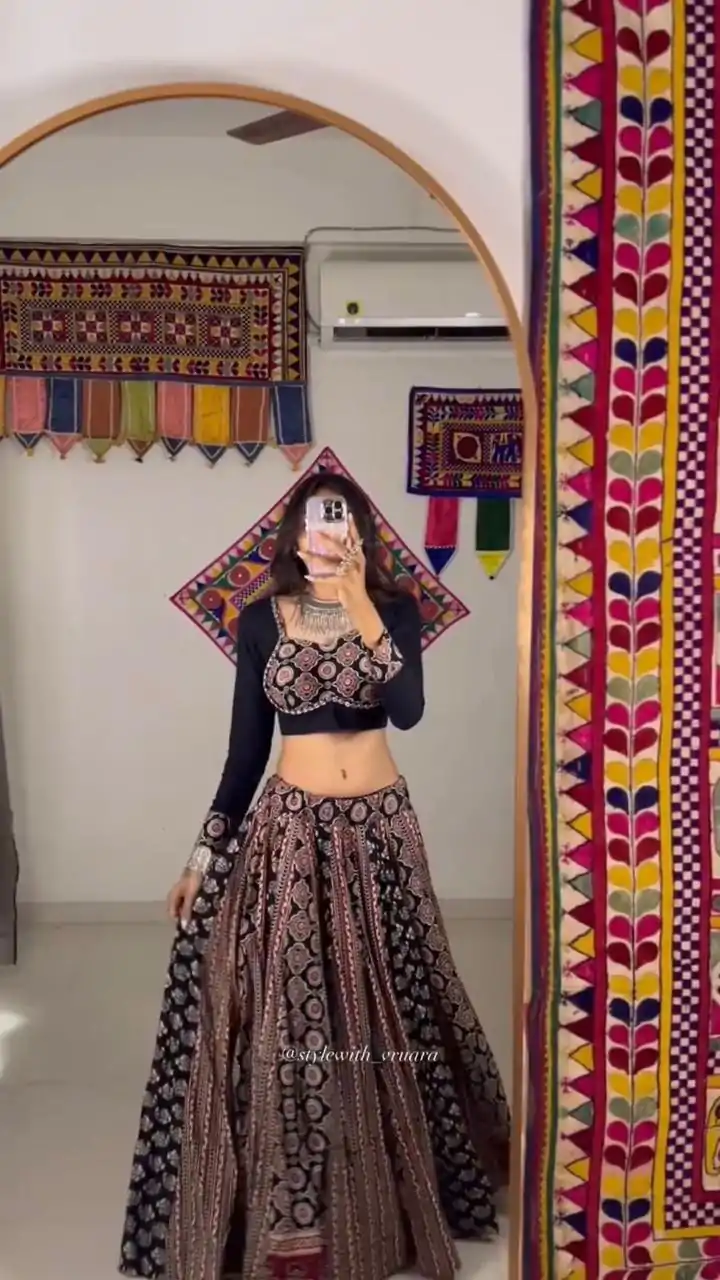 LG 649 Black Color Rayon Lehenga Choli With Lace Work & Cowrie Work. Now at just ₹1999. Delivery 4-6 Working Days. Shop now. | Creative Lehenga, Bollywood Lehenga, Designer Lehenga, Embroidered Lehenga, Lehenga, Party Wear Lehenga