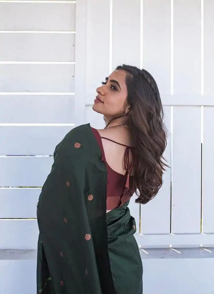 KP 5000 Green Soft Lichi Silk Saree with Designer Work. Wedding, Party, Festive, Events, Now at just ₹1249. Delivery 4-6 Working Days. Shop now. | Embroidered Sarees, Bollywood Sarees, Creative Sarees, Designer Sarees, Ethnic Saree, Modern Digital sarees, Party Wear Sarees, Sarees