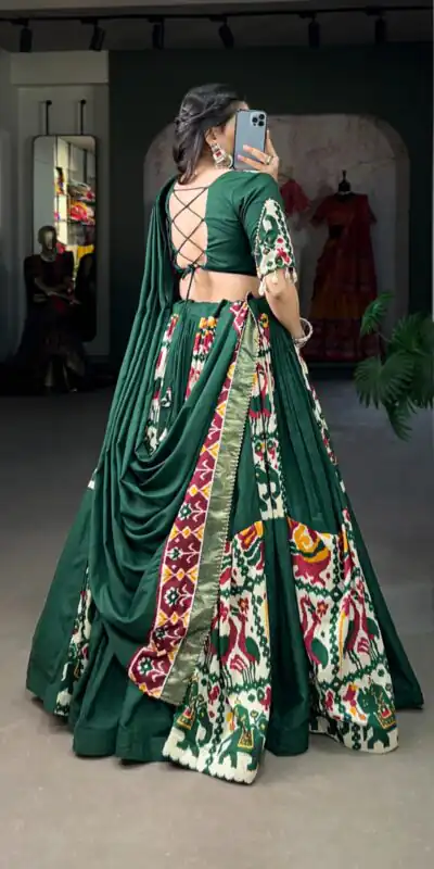 LNB 1611 Green Color Rayon With Printed Silk Plain With Printed Lehenga Choli Wedding, Party, Festive, Events Etc. Delivery 4-6 Working Days Rs 3099 | Creative Lehenga, Bollywood Lehenga, Designer Lehenga, Embroidered Lehenga, Lehenga, Party Wear Lehenga