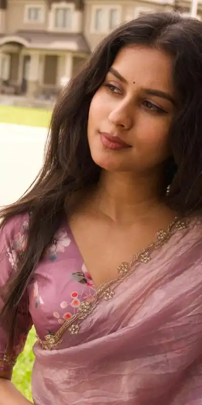 AC Gold Crush Lavender Gold Crush with Lace Border & Lace Work Saree . Festive Deal ₹2599. Delivery 4-6 Working Days. Shop now. | Creative Sarees, Embroidered Sarees, Bollywood Sarees, Designer Sarees, Ethnic Saree, Modern Digital sarees, Party Wear Sarees, Sarees