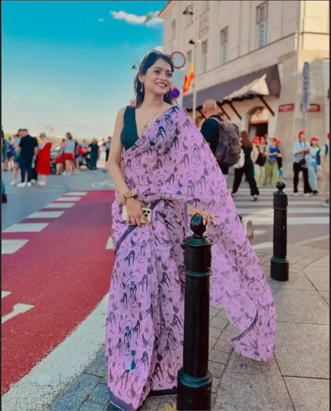 BT 432 Lavender Color Soft Cotton Digital Print Lace Work Saree . Special Price ₹1349. Delivery 4-6 Working Days. Shop now. | Creative Sarees, Embroidered Sarees, Bollywood Sarees, Designer Sarees, Ethnic Saree, Modern Digital sarees, Party Wear Sarees, Sarees