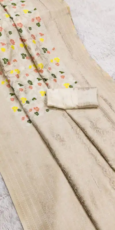 MB 96 Off White Color Khaddi Pashmina with Zari Work & Lace Work Saree . Now at just ₹1999. Delivery 4-6 Working Days. Shop now. | Creative Sarees, Embroidered Sarees, Bollywood Sarees, Designer Sarees, Ethnic Saree, Modern Digital sarees, Party Wear Sarees, Sarees