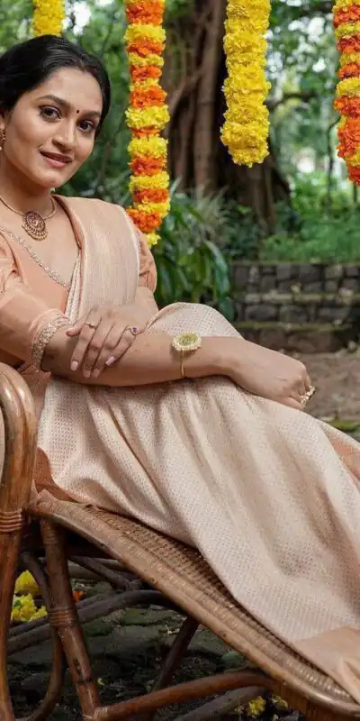 KP 4040 Off White Soft Lichi Silk Saree Perfect for Wedding, Party, Ethnic Day, Raksha Bandhan, Temple Visit Exclusive Offer ₹1299. Delivery 4-6 Working D | Creative Sarees, Embroidered Sarees, Bollywood Sarees, Designer Sarees, Ethnic Saree, Modern Digital sarees, Party Wear Sarees, Sarees