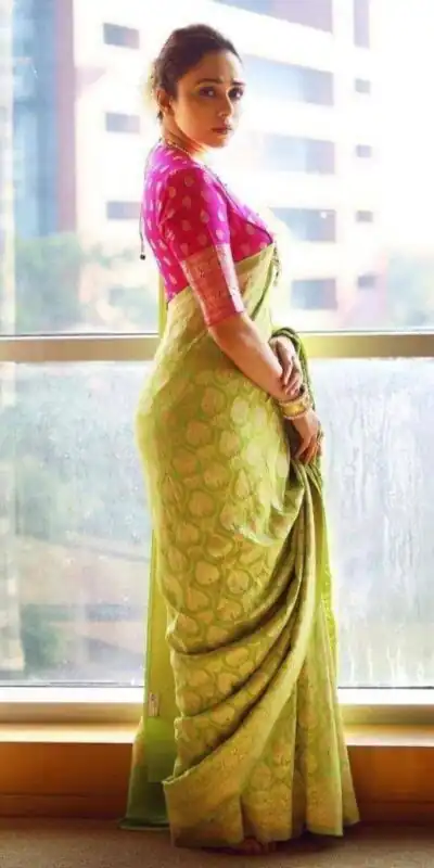 KP 5005 Parrot Green Soft Lichi Silk Cloth. Saree with Lace Border & Lace Work. Get it for ₹1399. Delivery 4-6 Working Days. Shop now. | Embroidered Sarees, Bollywood Sarees, Creative Sarees, Designer Sarees, Ethnic Saree, Modern Digital sarees, Party Wear Sarees, Sarees