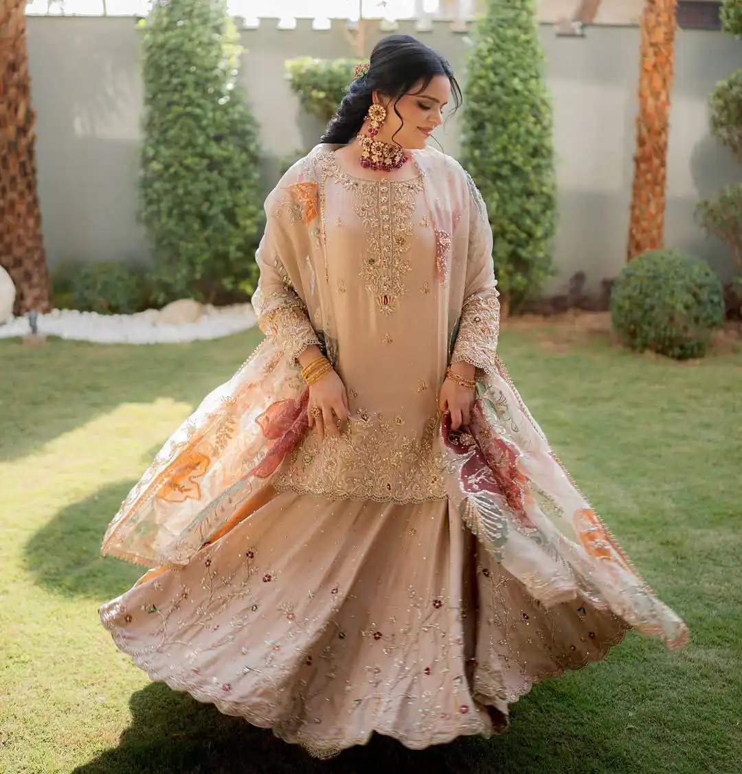 LG 1976 Peach Chinon Lehenga Choli Perfect for Wedding, Party, Traditional Day, Pooja, Cultural Events. Exclusive Offer ₹2399. Delivery 4-6 Working | Bollywood Lehenga, Creative Lehenga, Designer Lehenga, Embroidered Lehenga, Lehenga, Party Wear Lehenga