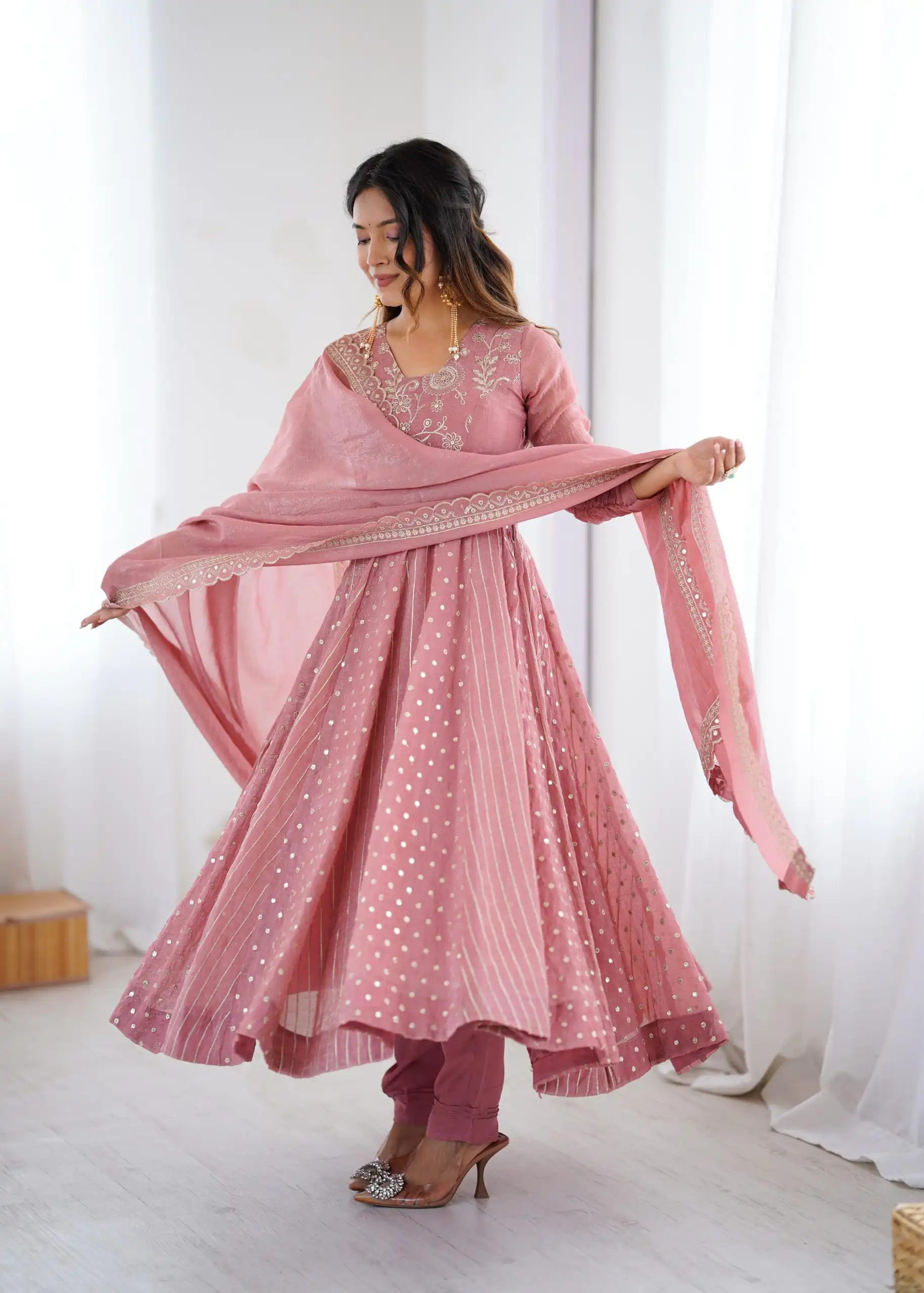 SRK 5293 Peach With Crunchy Silk With Fully Flair with Lace Work & Embroidery Work Anarkali Gown . Introductory Price ₹2149. Delivery 4-6 Worki | Bollywood Gowns, Creative Gowns, Designer Gowns, Embroidered Gowns, Gowns, Party Wear Gowns