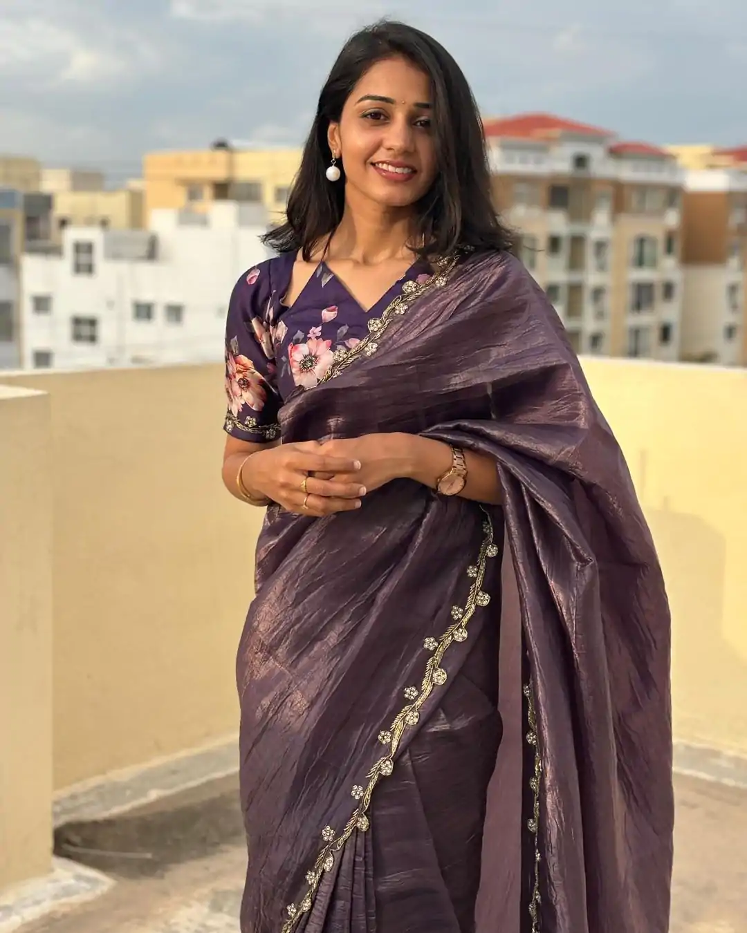 AC Gold Crush Purple Gold Crush with Lace Border & Lace Work Saree . Festive Deal ₹2599. Delivery 4-6 Working Days. Shop now. | Creative Sarees, Embroidered Sarees, Bollywood Sarees, Designer Sarees, Ethnic Saree, Modern Digital sarees, Party Wear Sarees, Sarees