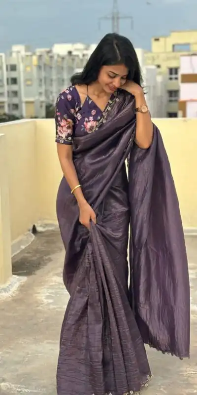 AC Gold Crush Purple Gold Crush with Lace Border & Lace Work Saree . Festive Deal ₹2599. Delivery 4-6 Working Days. Shop now. | Creative Sarees, Embroidered Sarees, Bollywood Sarees, Designer Sarees, Ethnic Saree, Modern Digital sarees, Party Wear Sarees, Sarees