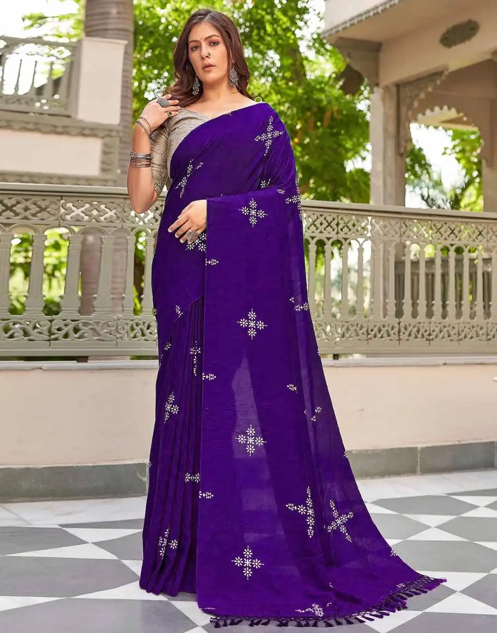 BT 1104 Purple Natural silk with Thread Embroidery & Embroidery Work Saree . Now at just ₹1549. Delivery 4-6 Working Days. Shop now. | Creative Sarees, Embroidered Sarees, Bollywood Sarees, Designer Sarees, Ethnic Saree, Modern Digital sarees, Party Wear Sarees, Sarees