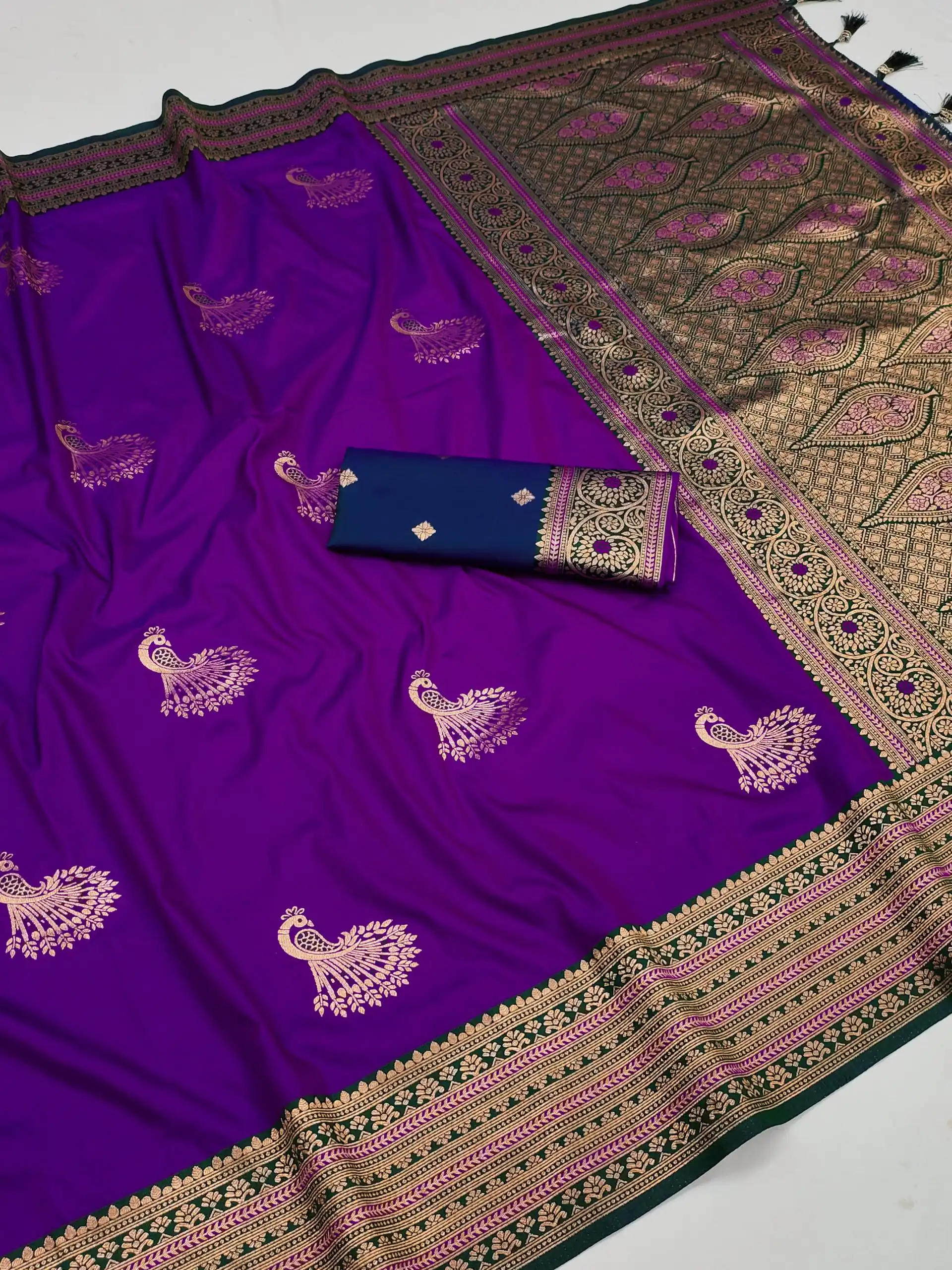 MB Morni Purple in Soft Silk Zari Work & Lace Work Saree . Wedding, Party, Festive, Events, Grab it for ₹2099. Delivery 4-6 Working Days. Shop now. | Creative Sarees, Embroidered Sarees, Bollywood Sarees, Designer Sarees, Ethnic Saree, Modern Digital sarees, Party Wear Sarees, Sarees
