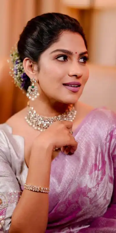 KP 3084 Yellow Soft Lichi Silk with Lace Border & Lace Work Saree . Special Price ₹1299. Delivery 4-6 Working Days. Shop now. | Creative Sarees, Embroidered Sarees, Bollywood Sarees, Designer Sarees, Ethnic Saree, Modern Digital sarees, Party Wear Sarees, Sarees