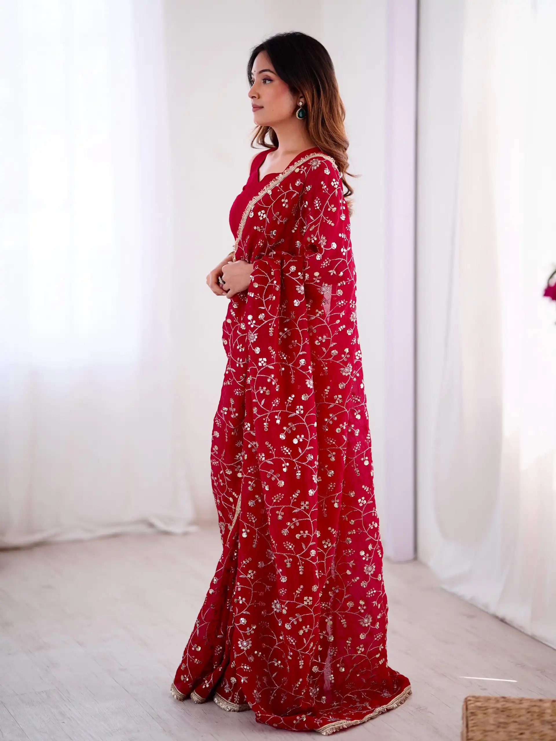 SRK 5296 Red Crunchy Silk Lace Work & Embroidery Work Saree in . Special Price ₹1799. Delivery 4-6 Working Days. Shop now. | Embroidered Sarees, Bollywood Sarees, Creative Sarees, Designer Sarees, Ethnic Saree, Modern Digital sarees, Party Wear Sarees, Sarees