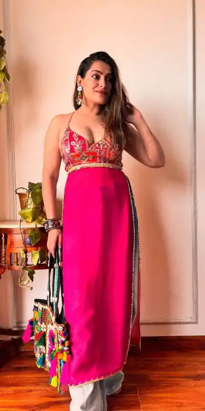 LG 655 Red Georgette with Embroidery Work Kurti . Wedding, Party, Festive, Events, Festive Deal ₹1599. Delivery 4-6 Working Days. Shop now. | Bollywood Kurti, Creative Kurtis, Designer Kurti, Kurti, Party Wear Kurti, Selfie Kurti