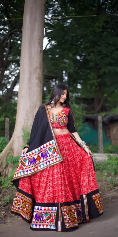 LNB 1693 Red Pure Cotton With Gamthi Work & Mirror Work Lehenga Choli. Affordable Price ₹3999. Delivery 4-6 Working Days. Shop now. | Creative Lehenga, Bollywood Lehenga, Designer Lehenga, Embroidered Lehenga, Lehenga, Party Wear Lehenga