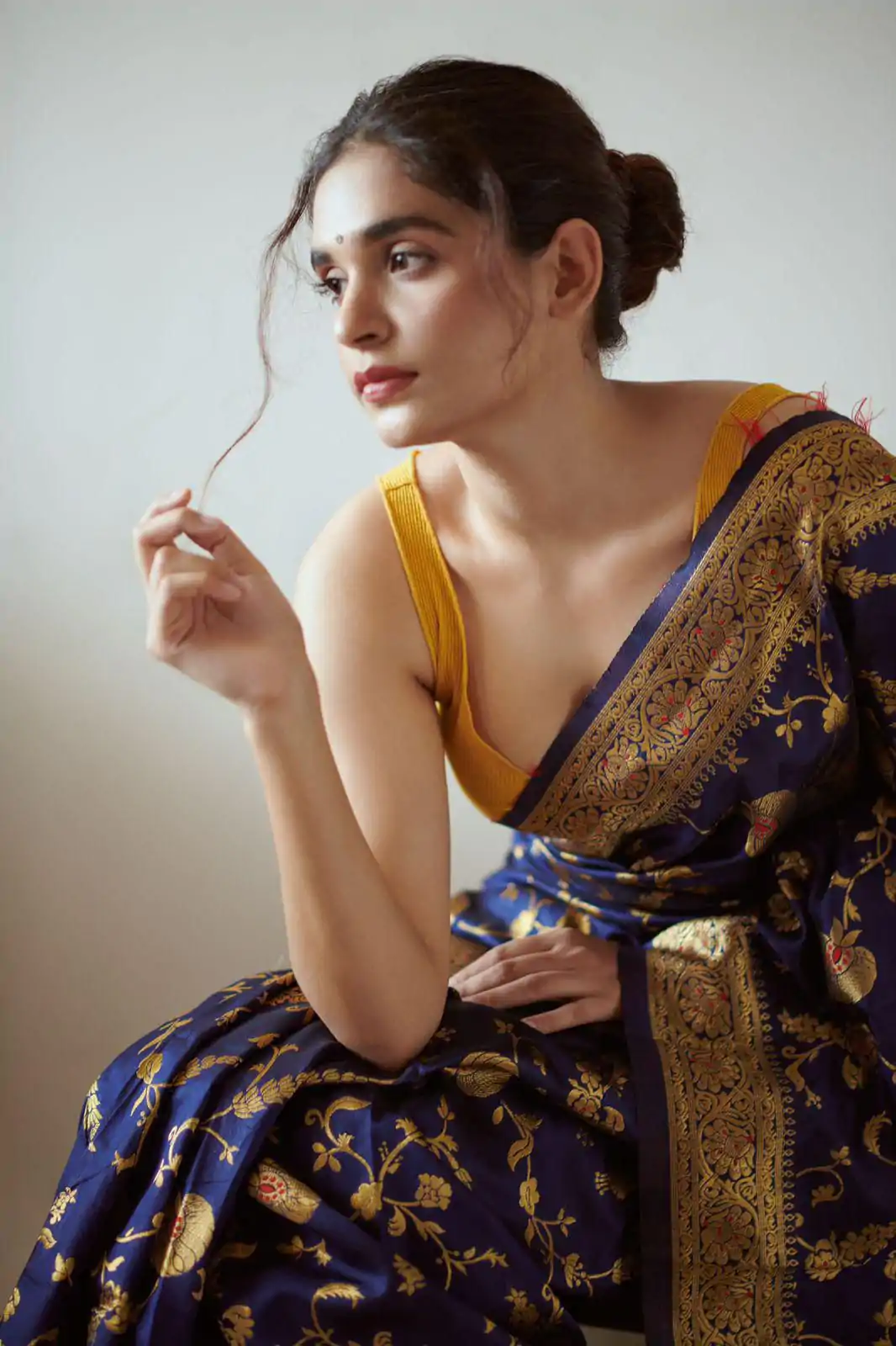 KP 1029 Royal Blue Soft Banarsari Silk Saree Perfect for Wedding, Party, Lohri, Eid, Reception – . Available at ₹1549 only. Delivery 4-6 Working | Creative Sarees, Embroidered Sarees, Bollywood Sarees, Designer Sarees, Ethnic Saree, Modern Digital sarees, Party Wear Sarees, Sarees