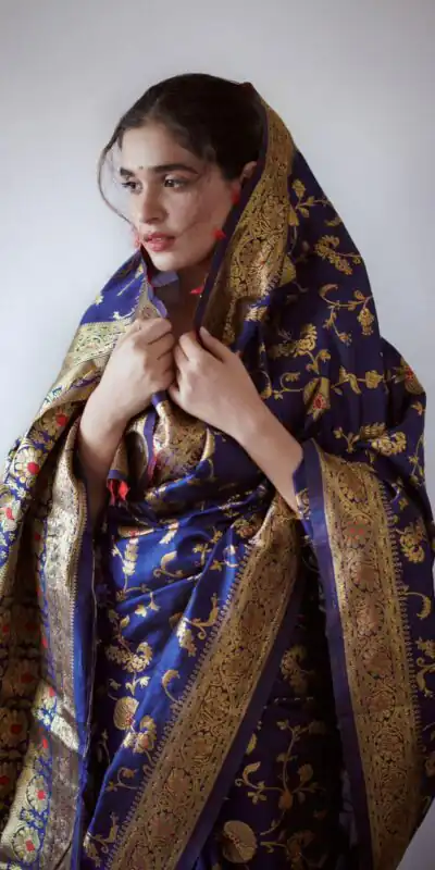 KP 1029 Royal Blue Soft Banarsari Silk Saree Perfect for Wedding, Party, Lohri, Eid, Reception – . Available at ₹1549 only. Delivery 4-6 Working | Creative Sarees, Embroidered Sarees, Bollywood Sarees, Designer Sarees, Ethnic Saree, Modern Digital sarees, Party Wear Sarees, Sarees