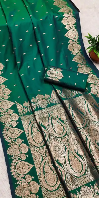 MB 142 Green Banarasi Silk with Zari Work & Lace Work Saree . Affordable Price ₹1899. Delivery 4-6 Working Days. Shop now. | Creative Sarees, Embroidered Sarees, Bollywood Sarees, Designer Sarees, Ethnic Saree, Modern Digital sarees, Party Wear Sarees, Sarees