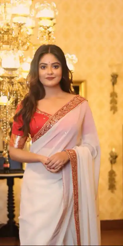 BT 394 White Color Georgette Saree with Zari Work. Wedding, Party, Festive, Events, Grab it for ₹1774. Delivery 4-6 Working Days. Shop now. | Creative Sarees, Embroidered Sarees, Bollywood Sarees, Designer Sarees, Ethnic Saree, Modern Digital sarees, Party Wear Sarees, Sarees