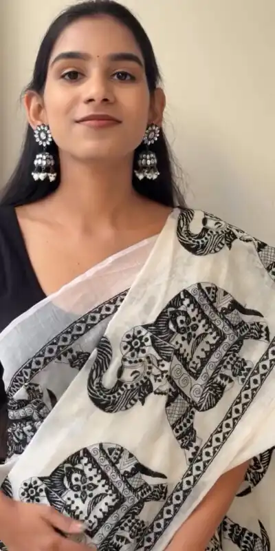 KP 3038 Yellow Soft Lichi Silk with Lace Border & Lace Work Saree . Special Price ₹1349. Delivery 4-6 Working Days. Shop now. | Creative Sarees, Embroidered Sarees, Bollywood Sarees, Designer Sarees, Ethnic Saree, Modern Digital sarees, Party Wear Sarees, Sarees