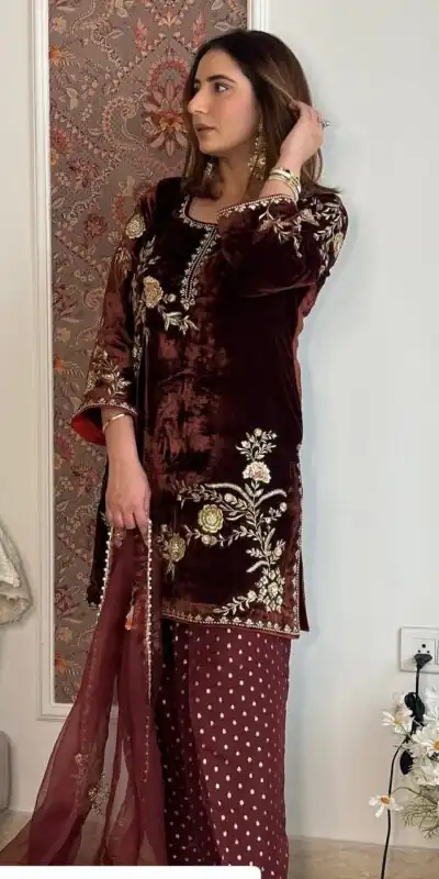 BE 408 Brown Soft Organza Salwar Suit with Lace Work & Embroidery Work. Special Price ₹2049. Delivery 4-6 Working Days. Shop now. | Bollywood Lehenga, Creative Lehenga, Designer Lehenga, Embroidered Lehenga, Lehenga, Party Wear Lehenga