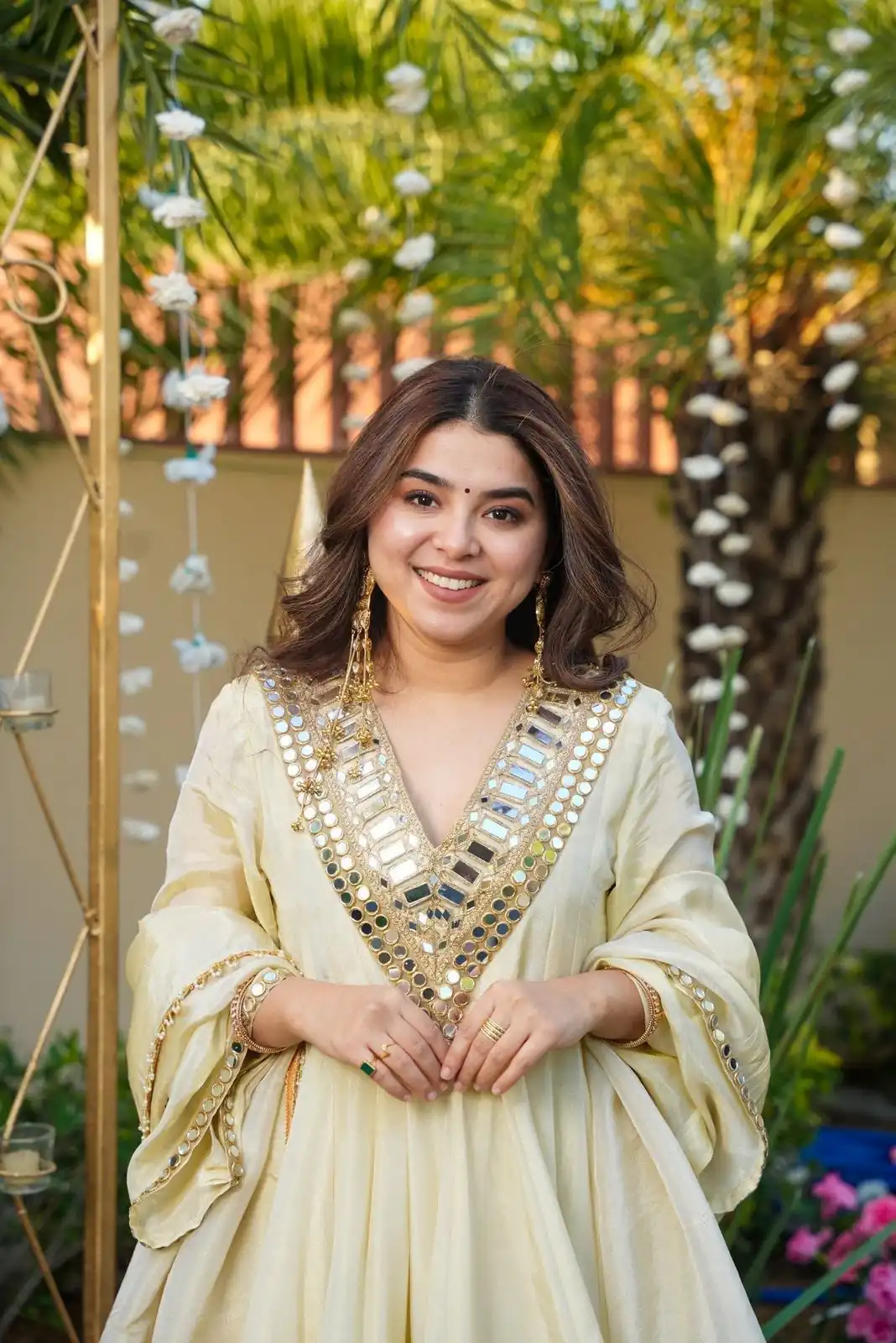 VLM 306 Off White Cosmos Silk Salwar Suit Perfect for Wedding, Party, Ethnic Day, Anniversary, Pooja – . Exclusive Offer ₹2549. Delivery 4-6 Worki | Casual Suits, Jump Suits, Tops & Bottoms, Track Suits, Trendy Wear, Creative suits, Designer Suits, Palazzo Suits, Party Wear Suits, Patiala Suits, Salwar suit, Straight Suits