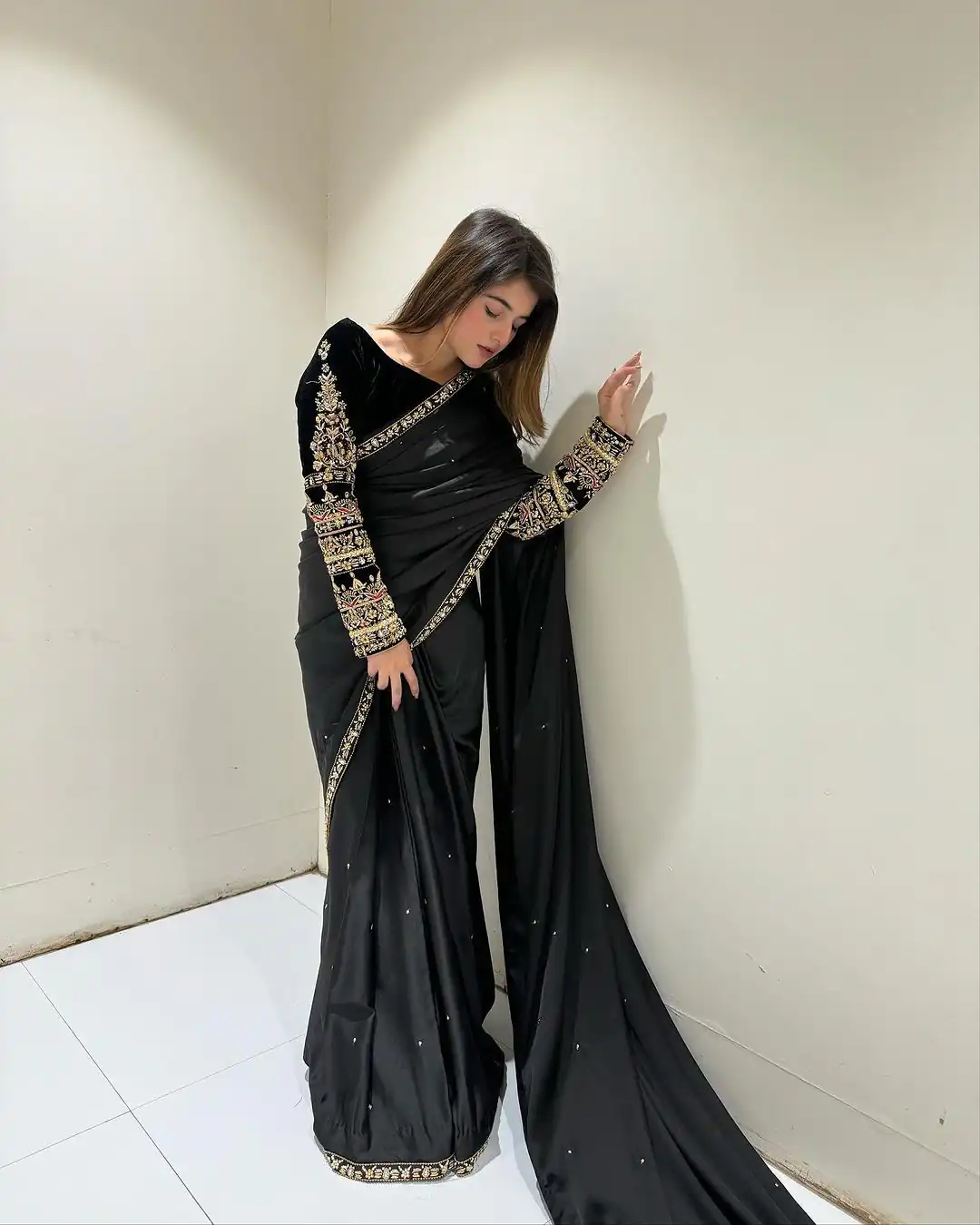 ST 403 Black in 9000 Velvet Embroidery Work & Lace Work Saree . Introductory Price ₹1999. Delivery 4-6 Working Days. Shop now. | Creative Sarees, Embroidered Sarees, Bollywood Sarees, Designer Sarees, Ethnic Saree, Modern Digital sarees, Party Wear Sarees, Sarees