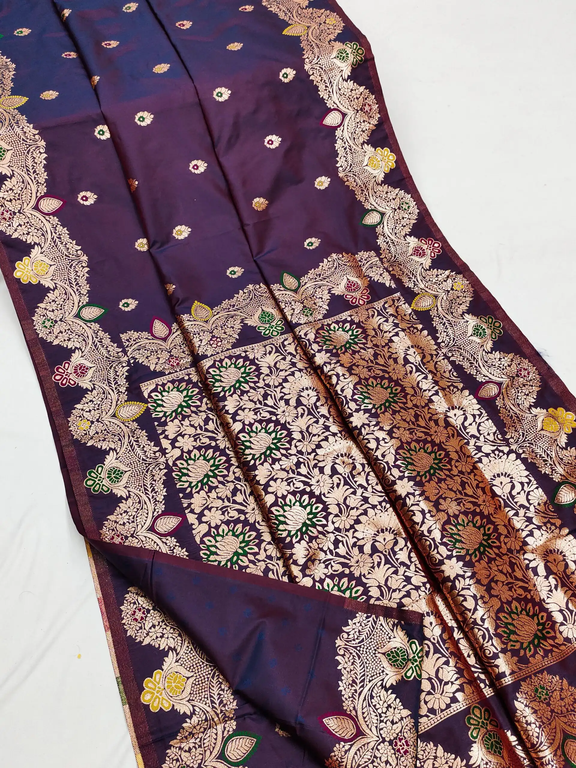 MB 3319 Dark Purple Color Banarasi Lace Work Gold Zari Border Saree . Available at ₹1849 only. Delivery 4-6 Working Days. Shop now. | Creative Sarees, Embroidered Sarees, Bollywood Sarees, Designer Sarees, Ethnic Saree, Modern Digital sarees, Party Wear Sarees, Sarees