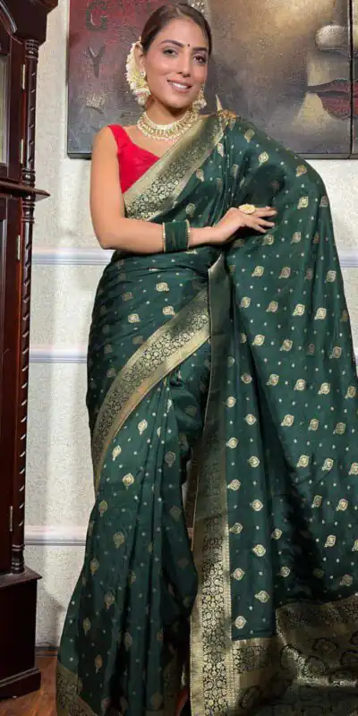 KPR 210 Green Soft Lichi Silk Saree with Lace Work & Lace Border. Special Price ₹1399. Delivery 4-6 Working Days. Shop now. | Creative Sarees, Embroidered Sarees, Bollywood Sarees, Designer Sarees, Ethnic Saree, Modern Digital sarees, Party Wear Sarees, Sarees