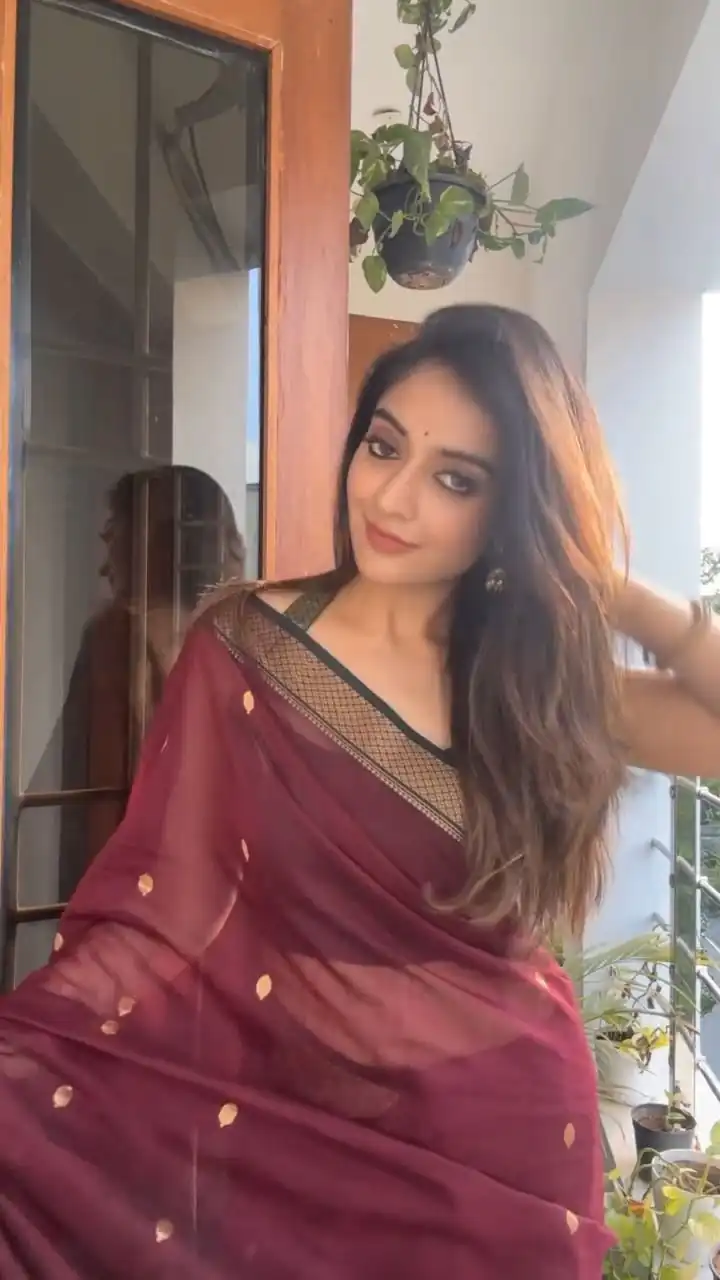 KP 6059 Maroon Soft Lichi Silk Saree with Lace Border & Lace Work. Affordable Price ₹1449. Delivery 4-6 Working Days. Shop now. | Creative Sarees, Embroidered Sarees, Bollywood Sarees, Designer Sarees, Ethnic Saree, Modern Digital sarees, Party Wear Sarees, Sarees