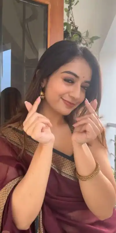 KP 6059 Maroon Soft Lichi Silk Saree with Lace Border & Lace Work. Affordable Price ₹1449. Delivery 4-6 Working Days. Shop now. | Creative Sarees, Embroidered Sarees, Bollywood Sarees, Designer Sarees, Ethnic Saree, Modern Digital sarees, Party Wear Sarees, Sarees