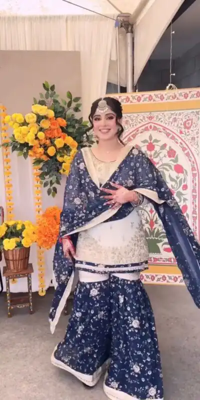 AD 218 Navy Blue in Faux Georgette Lace Work & Embroidery Work Salwar Suit . Exclusive Offer ₹2499. Delivery 4-6 Working Days. Shop now. | Casual Suits, Jump Suits, Tops & Bottoms, Track Suits, Trendy Wear, Creative suits, Designer Suits, Palazzo Suits, Party Wear Suits, Patiala Suits, Salwar suit, Straight Suits